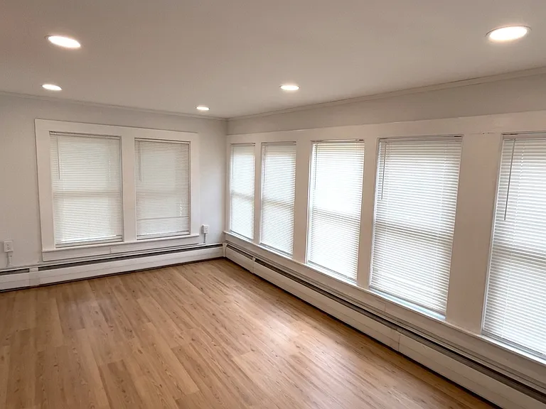 54 Bradbury St #1 — Photo 8