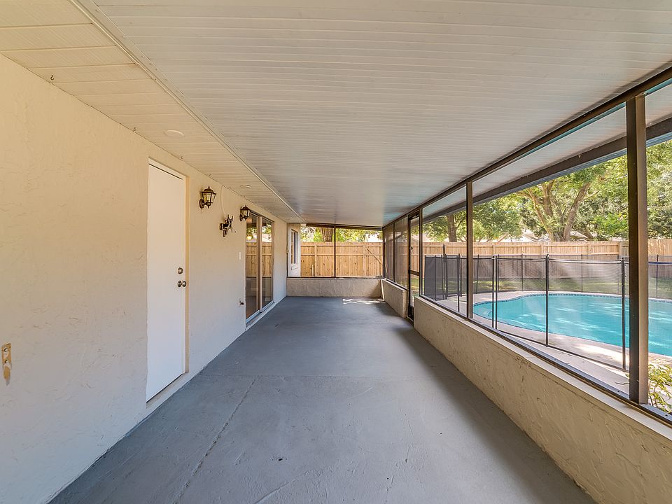 2nd image of 3544 Premier Dr