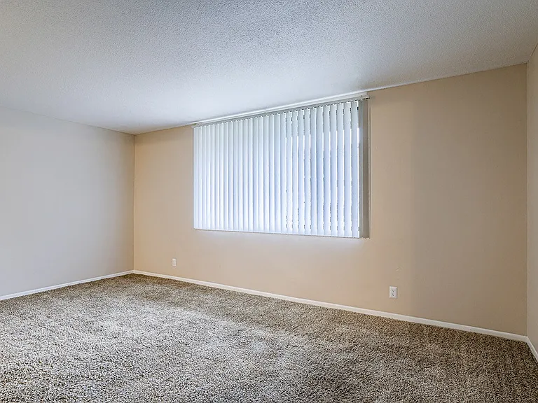One Bedroom A (Renovated) - 1 Bed / 1 Bath - 720 Sq.Ft.