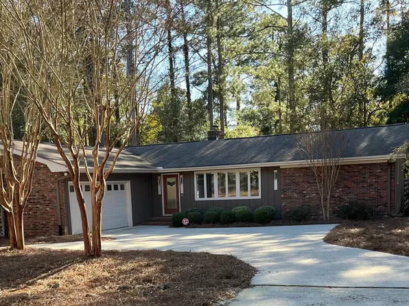 210 Oakmont Circle, Pinehurst, NC 28374