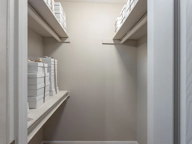 Azure Cove Apartment Homes — Photo 65