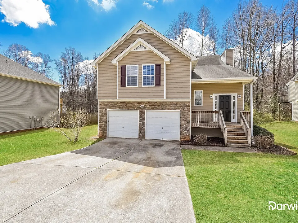 411 Ridgewood Dr