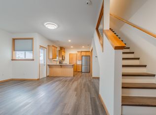 1102 E Illinois St, Bellingham, WA 98226