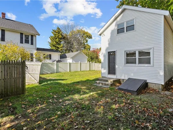 91 Harvard Ave, Warwick, RI 02889