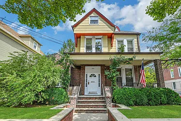 200-202 Oak Street