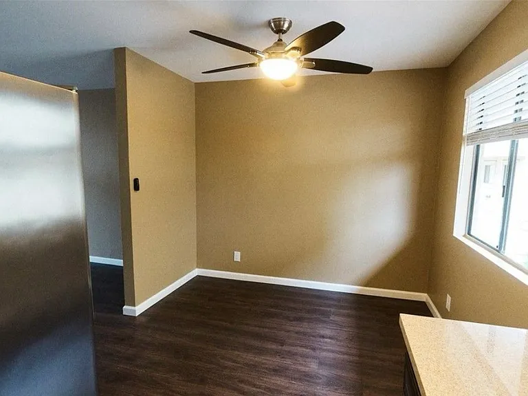 4517 College Way #J — Photo 8