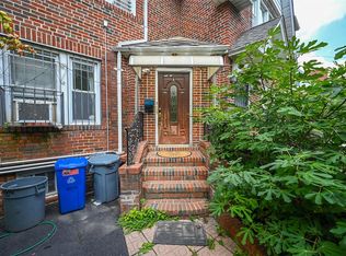 16017 84th Rd, Jamaica, NY 11432