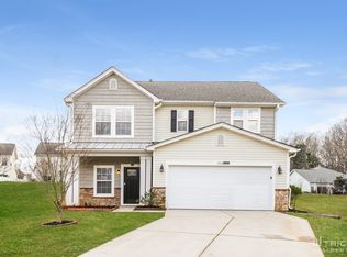 2910 Glazer Valley Ct, Charlotte, NC 28214