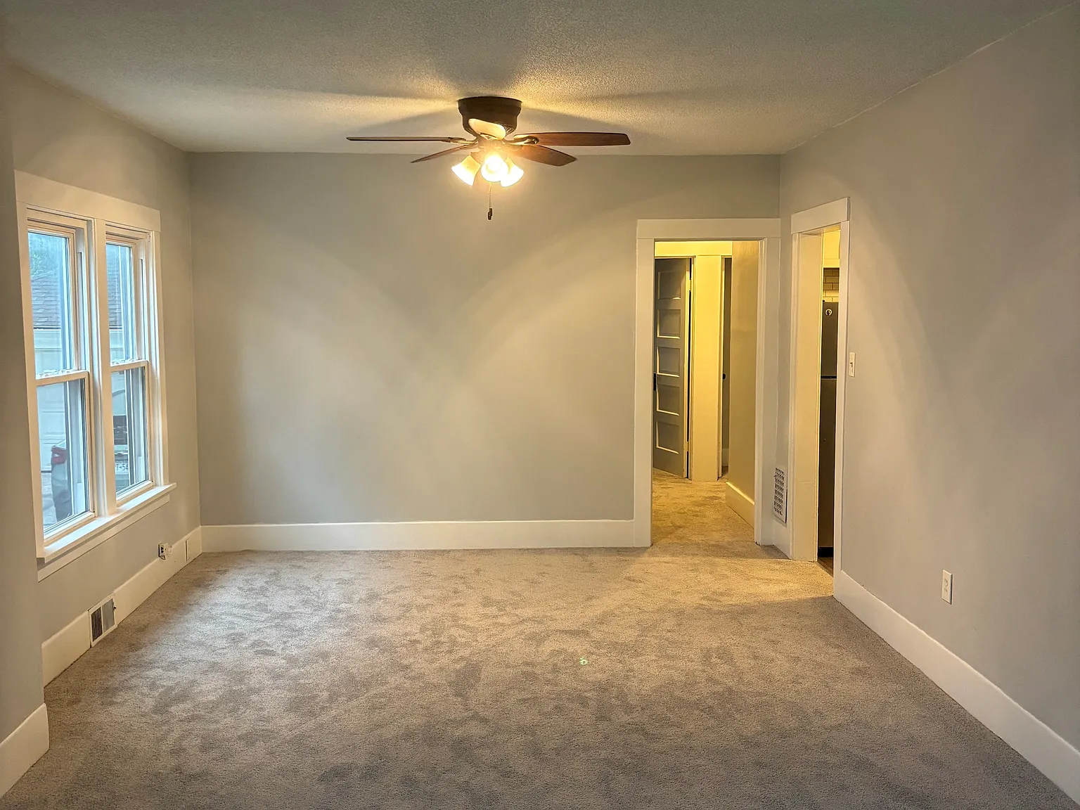 2 bed, 972 sqft, $1,625 — Photo 3
