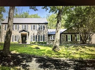 1812 Oak Tree Ridge Rd, Chesterfield, MO 63005