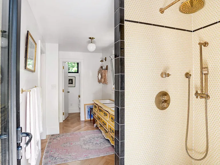 37 Freemont Rd — Photo 17