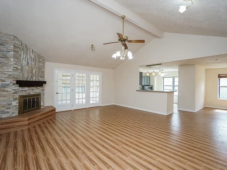 2722 Amaranth Dr — Photo 9