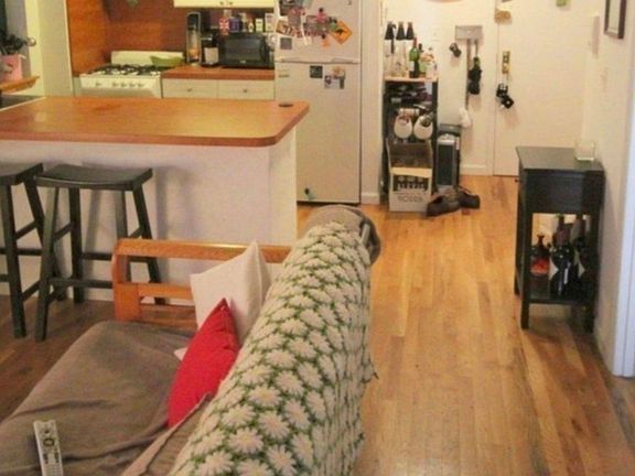 5th image of 608 E 11th St #5B1