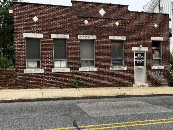 901 Branch Ave, Providence, RI 02904