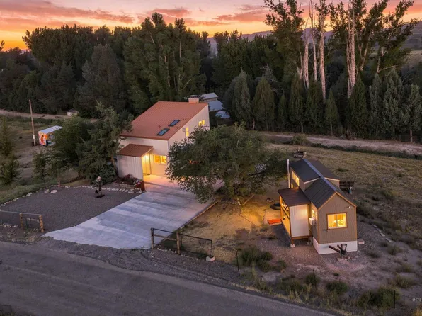 32337 Belle Ave, Bruneau, ID 83604