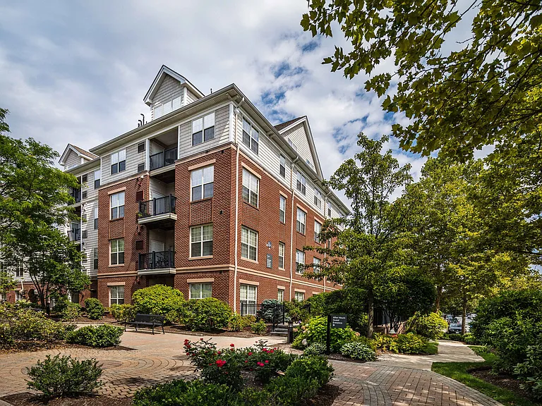 The Aven at Newton Highlands — Photo 10