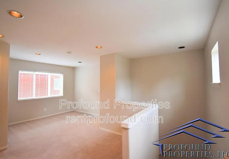 6055 SW 208th Pl — Photo 5
