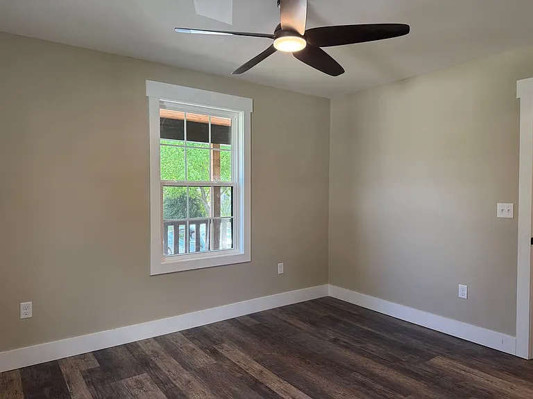 88 Atkins Dr — Photo 16