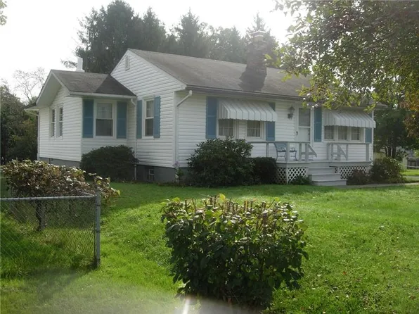 420 Mahony Ave, Ellwood City, PA 16117
