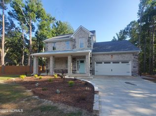 103 Queens Ct, Hampstead, NC 28443