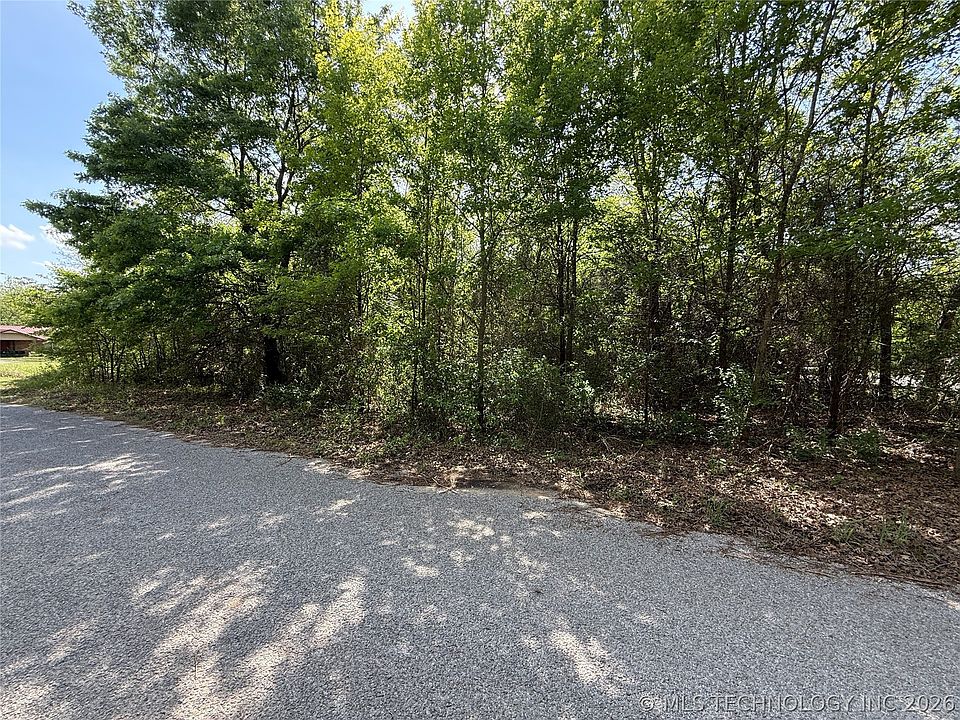 2nd image of Quail Rd