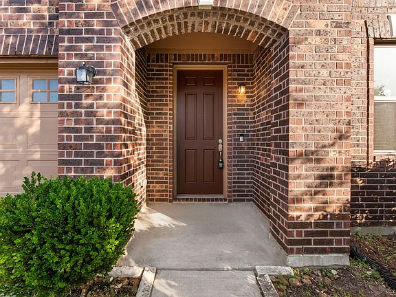 4th image of 22403 Auburn Valley Ln