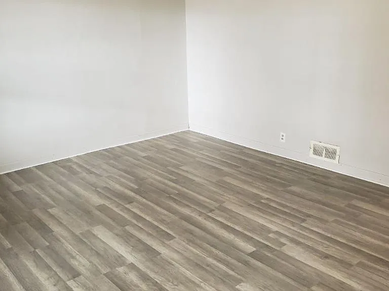 402 N Main St #2 — Photo 6
