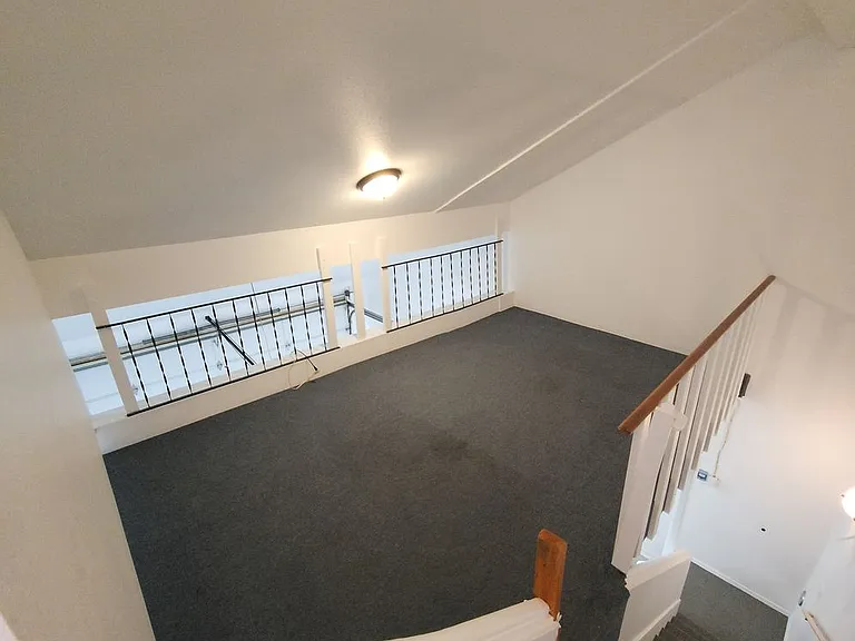 272 Augustine Way #B — Photo 11