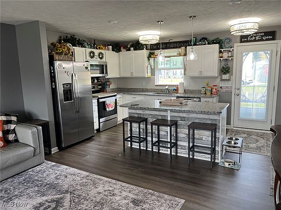 4th image of 1416 Elizabeth Blvd
