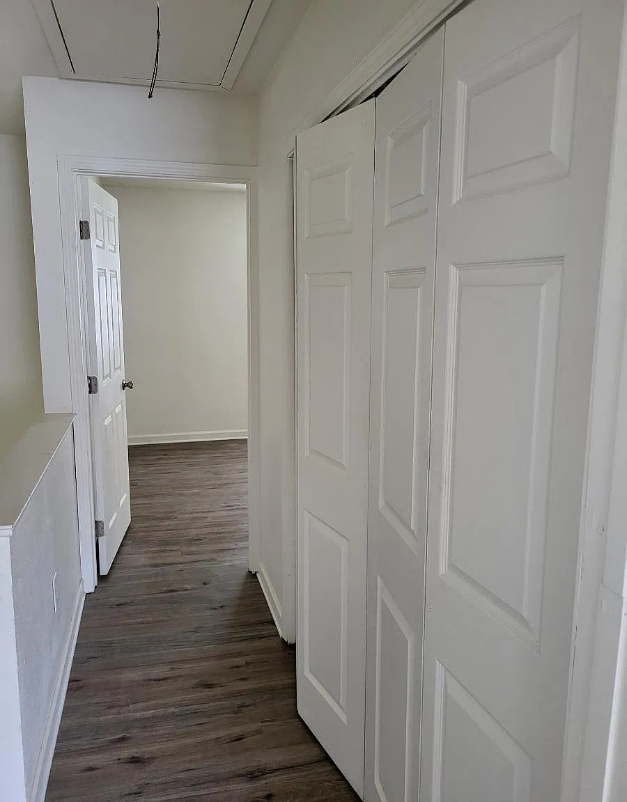 2 bed, 1.5 bath, 1100 sqft, $875 — Photo 2
