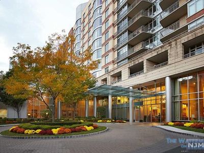 8100 River Rd APT 416, North Bergen, NJ, 07047