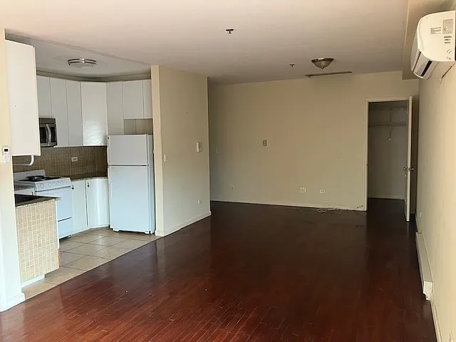 1 bed, 700 sqft, $1,400 — Photo 2
