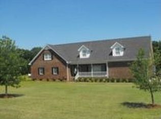 4913 Lee Dr, Garner, NC 27529