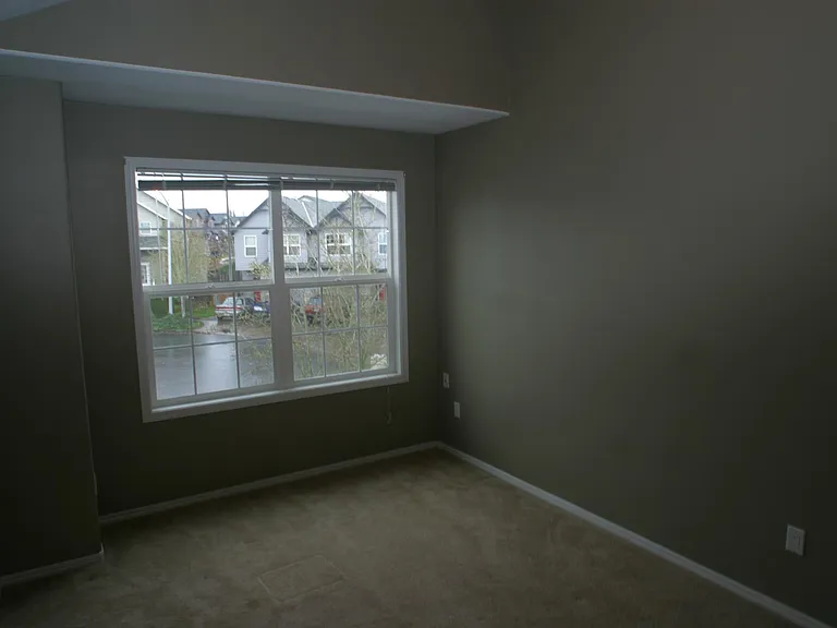 3125 NE 13th Pl — Photo 9