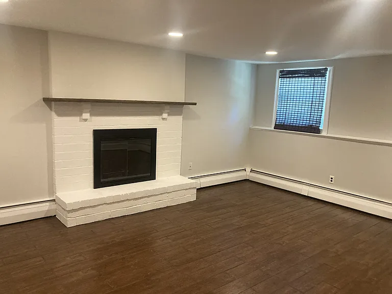 2 Woodview Rd — Photo 13
