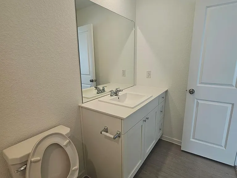 100 Silent Sky Ln — Photo 24