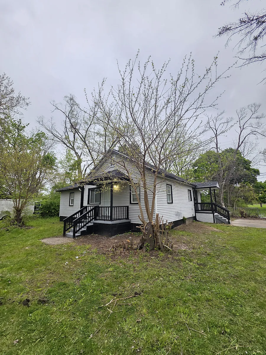 Building Photo - 8408 Mettetal St