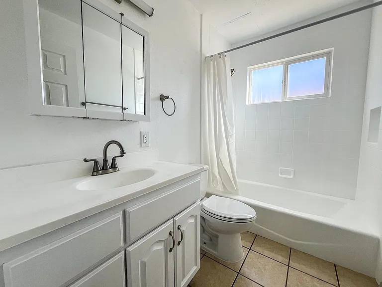 3216 W 99th St — Photo 36