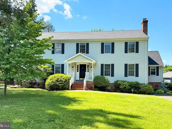 348 Culpeper St, Warrenton, VA 20186