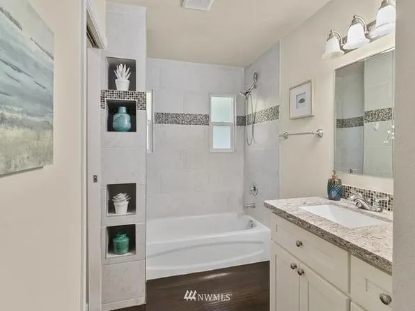 1921 E Valley Hwy, Sumner, WA 98390