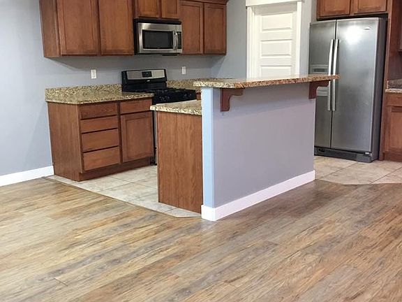 3rd image of 5428 W Fairgrove Ln