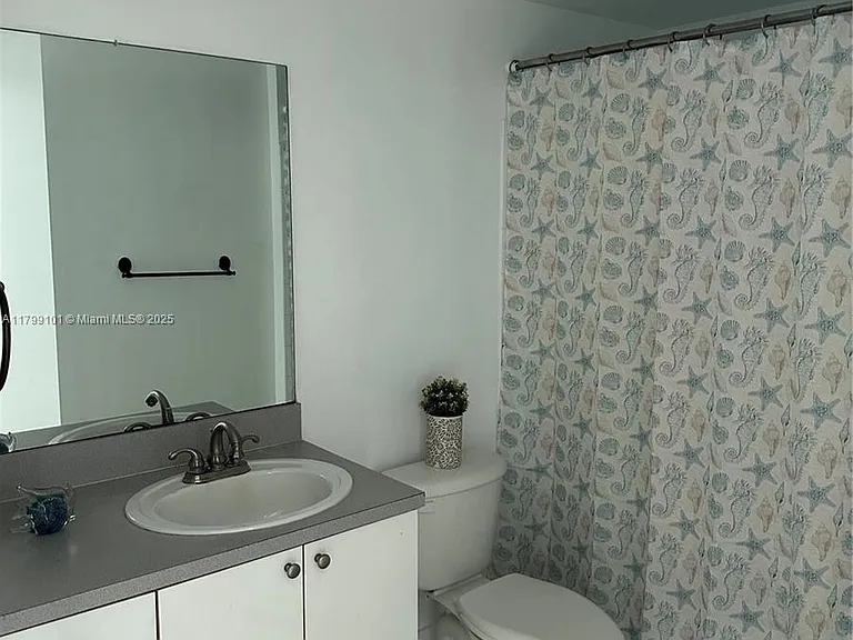 9201 Collins Ave #524 — Photo 15