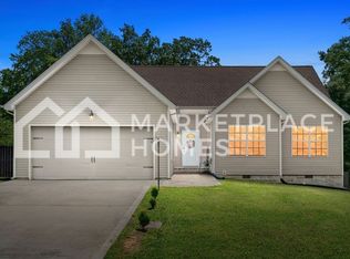 1323 Whitt Ln, Clarksville, TN 37042