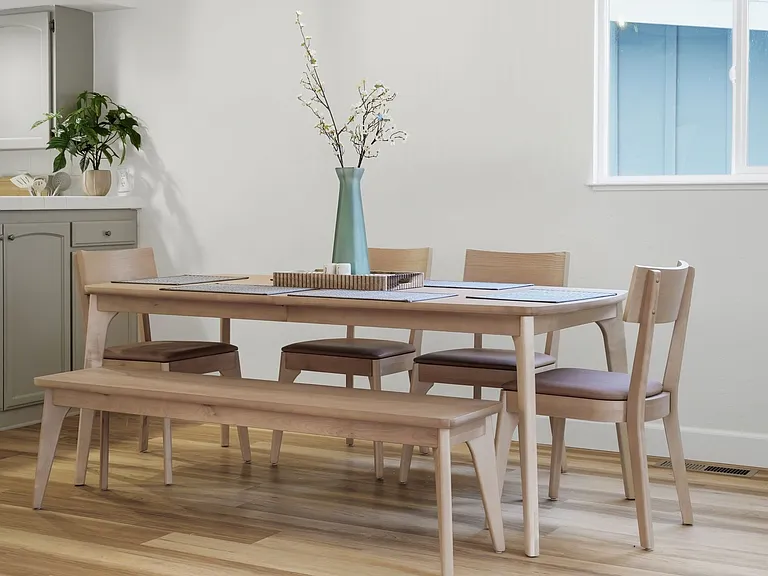 Dining Space for 8 guests