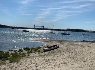 21 Robinwood Rd, Buzzards Bay, MA 02532