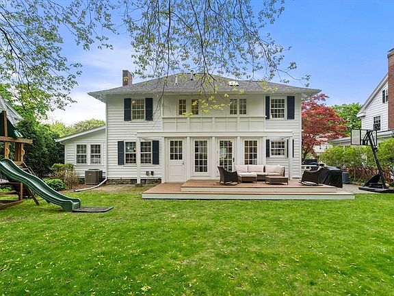 2nd image of 26 Berkshire Rd
