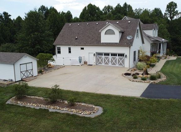 5th image of 368 Red Oak Ln