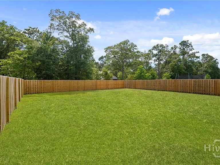138 Sams Dr — Photo 29
