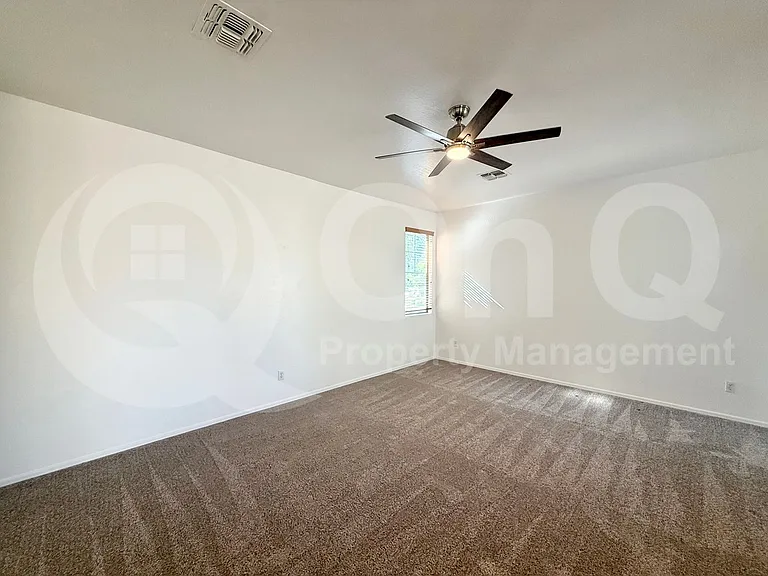 2135 E Grand Canyon Dr — Photo 11