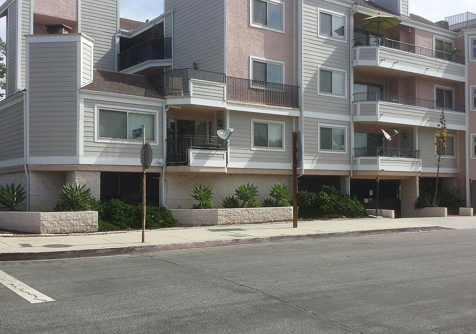 7 unit condo building